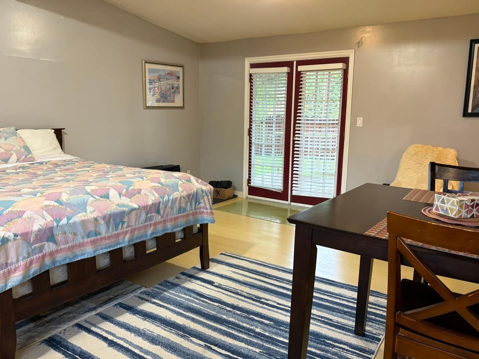 Whole Suite to Yourself at Coquitlam Centre! Apartment in Port Coquitlam