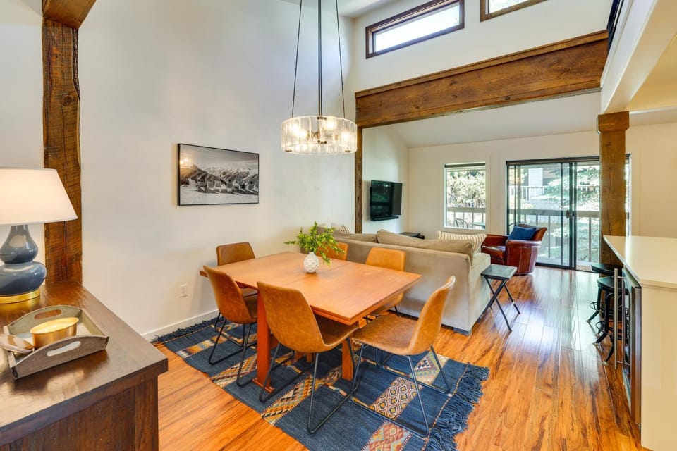 Walk to Main St & Lifts: Ketchum Townhouse! House in Ketchum