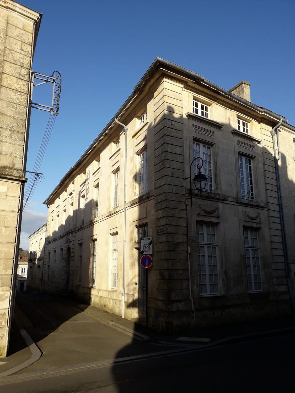 Très bel appartement dans un ancien hôtel particulier centre ville Vacation rental in Pays de la Loire