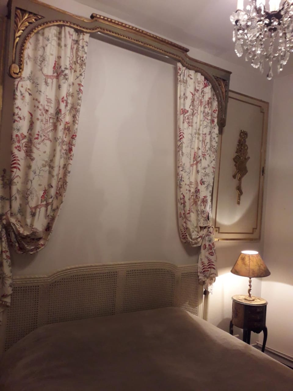 Très bel appartement dans un ancien hôtel particulier centre ville Vacation rental in Pays de la Loire