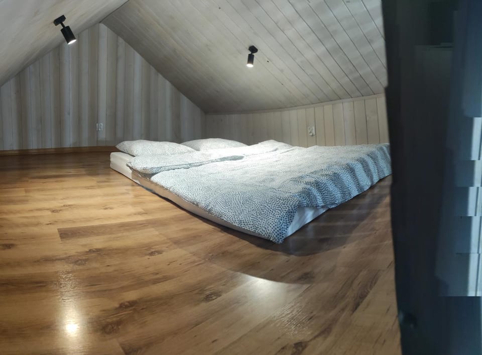 Domek całoroczny nad Jeziorem Izdebno House in Masovian Voivodeship