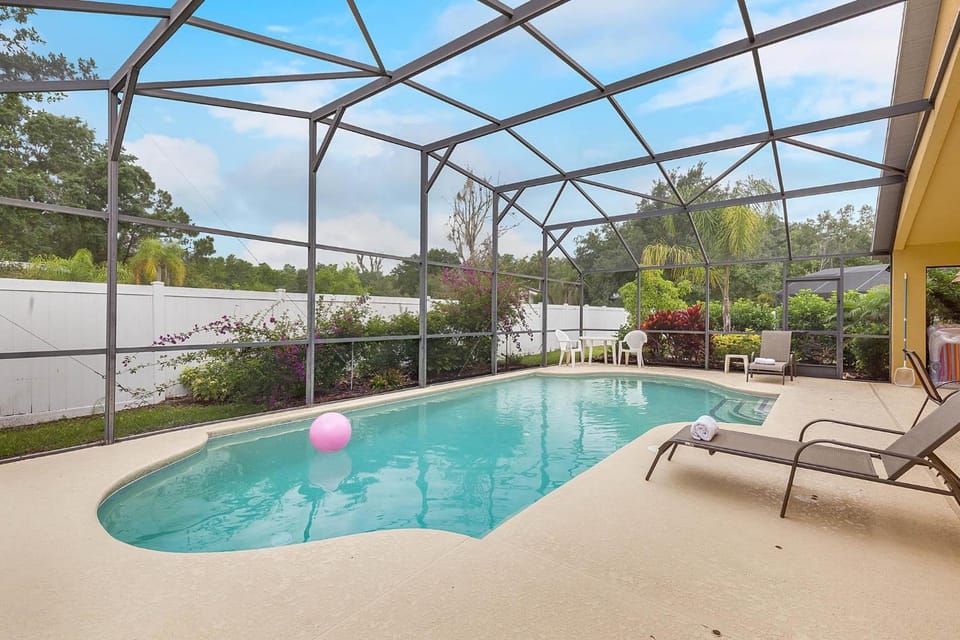 4 bedrooms pool home gated resort of Veranda Palms Villa in Kissimmee
