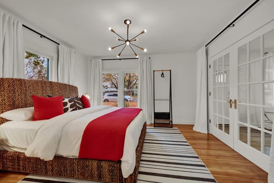 Bed, Bedroom