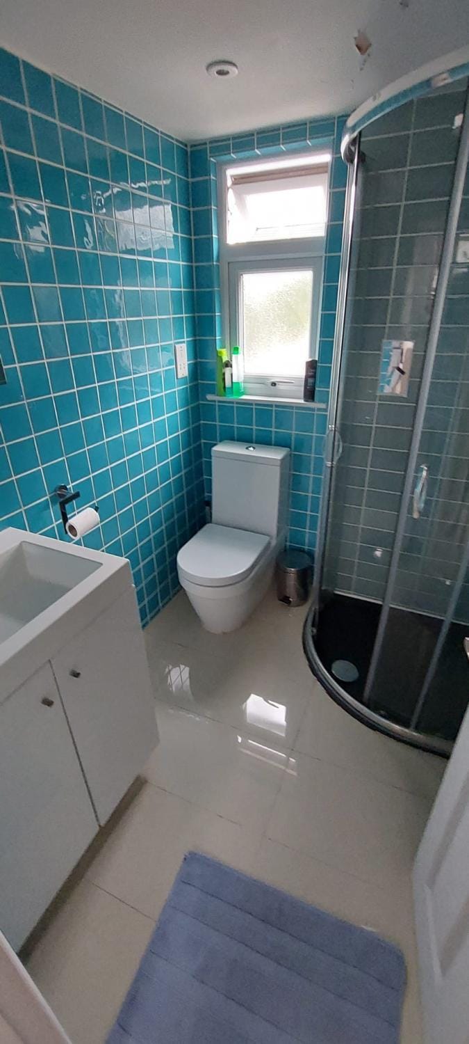 Nice 3 Bedroom House Wimbledon House in London