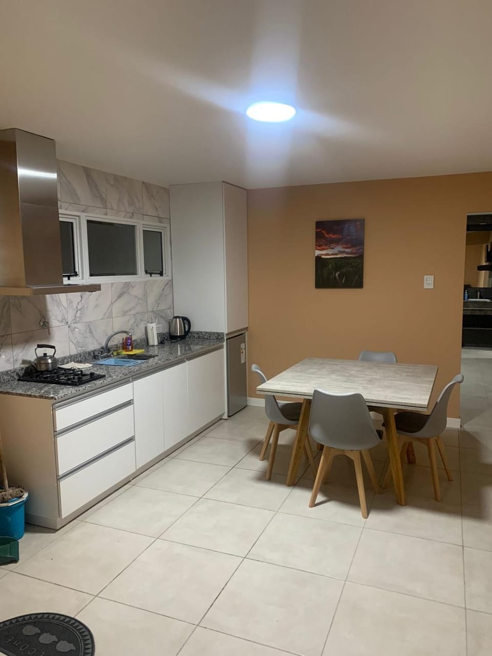 Dining area, kitchen