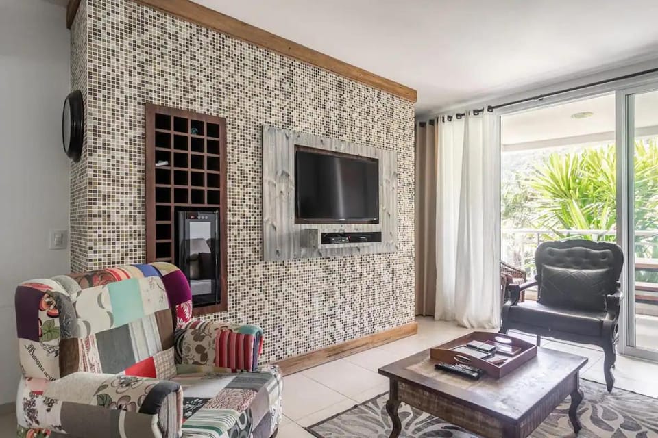 Communal lounge/ TV room, TV and multimedia