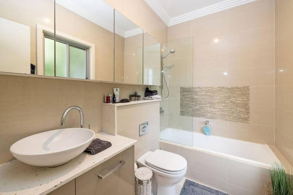 Toilet, Bathroom