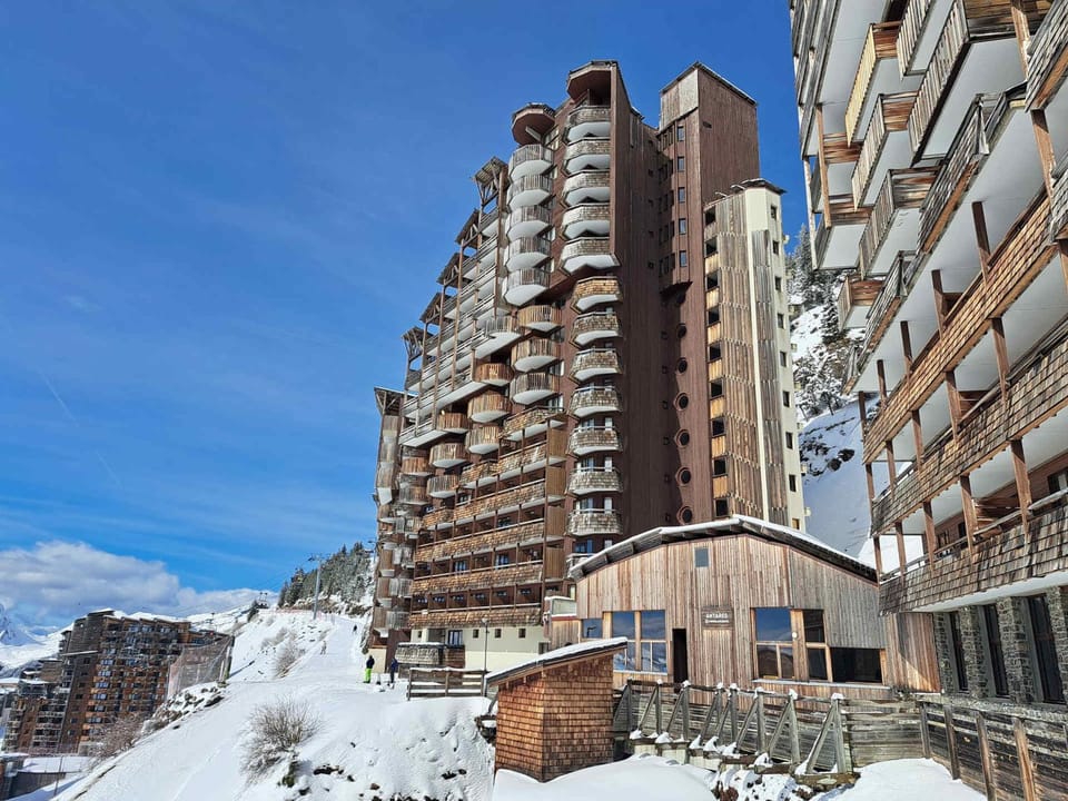 Appartement lumineux, skis aux pieds, 4 pers, balcon ensoleillé - FR-1-314-218 Apartment in Avoriaz