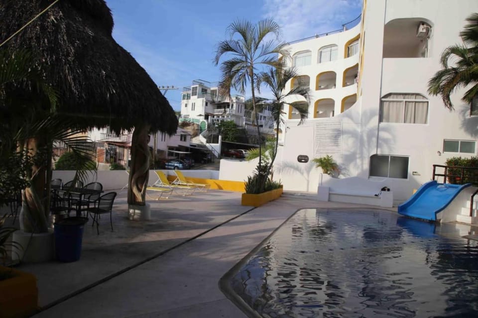 Pool view, Swimming pool