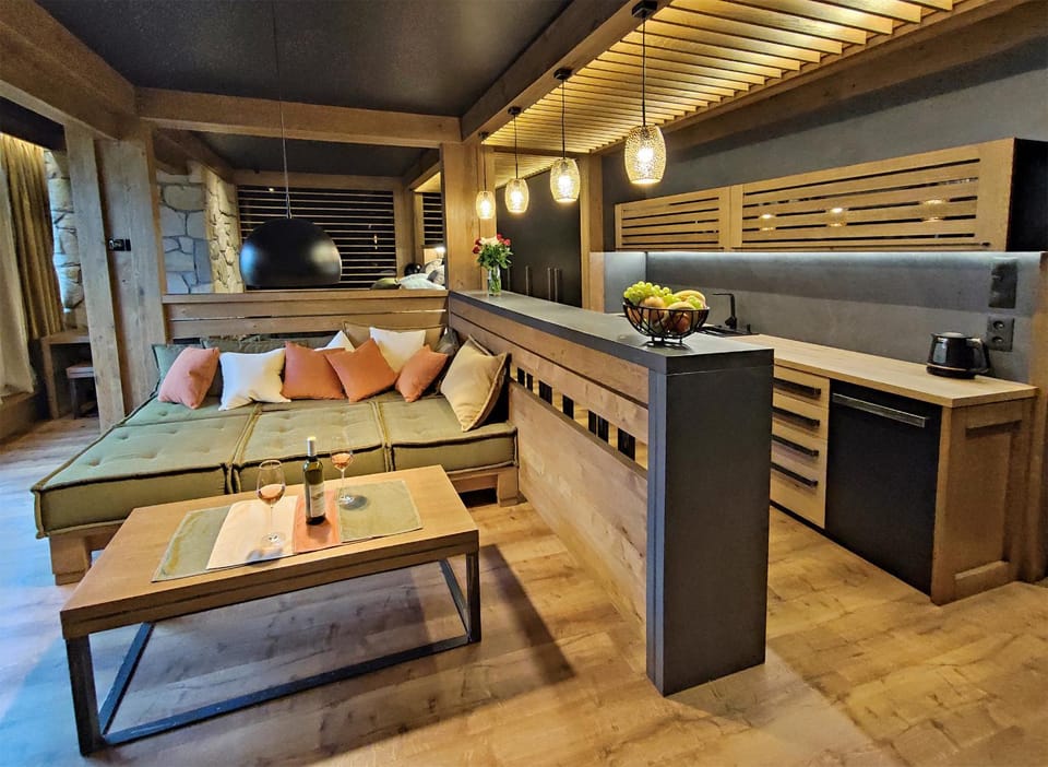 View (from property/room), Living room, Dining area, kitchen