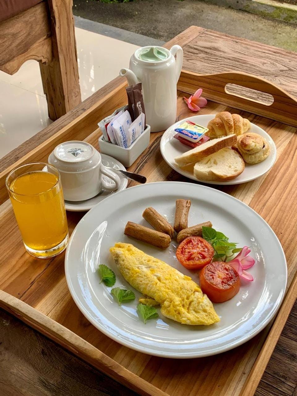 Food and drinks, Food, Breakfast, Continental breakfast