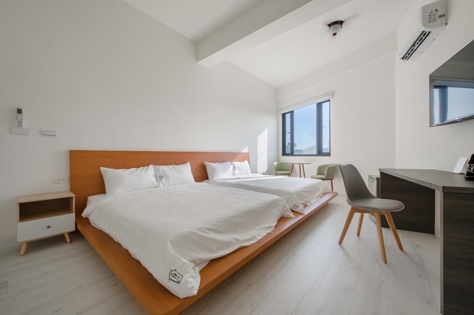 Property building, Photo of the whole room