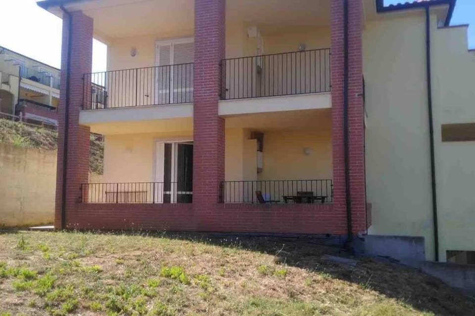 Property building, Day, Garden, Balcony/Terrace, Garden view