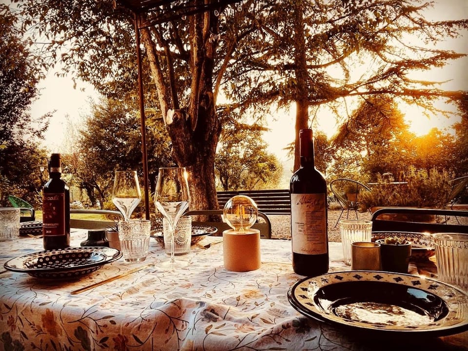 Restaurant/places to eat, Balcony/Terrace, Food and drinks, Food, Dinner, Alcoholic drinks