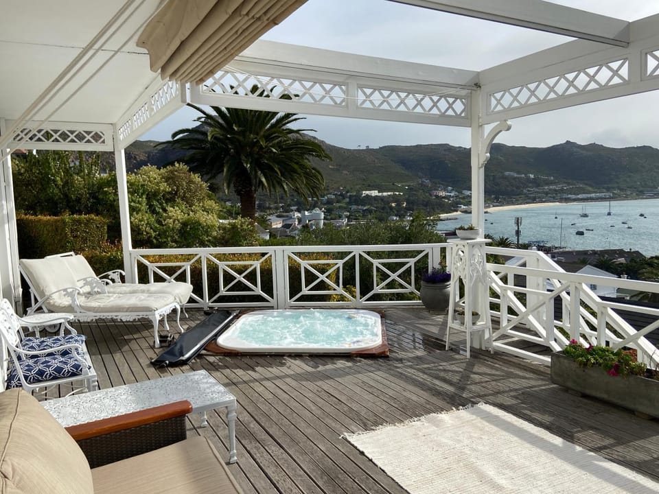 Mountain view, Sea view