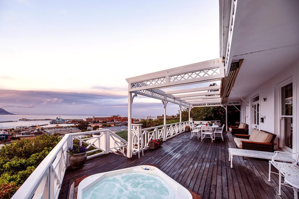 Patio, Balcony/Terrace