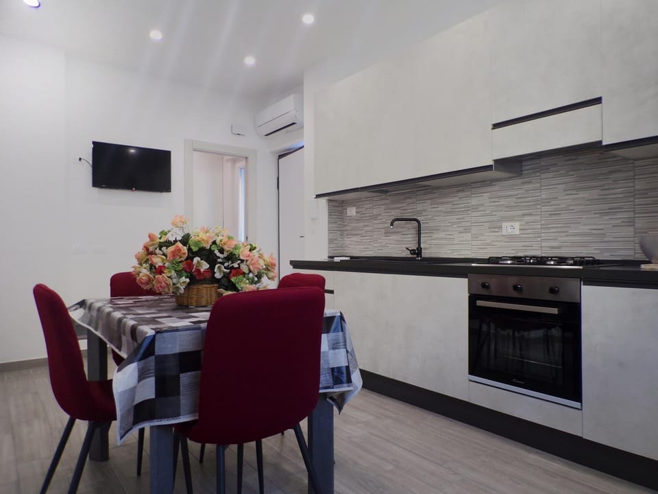 TV and multimedia, Kitchen or kitchenette, Dining area, dishwasher, pet friendly