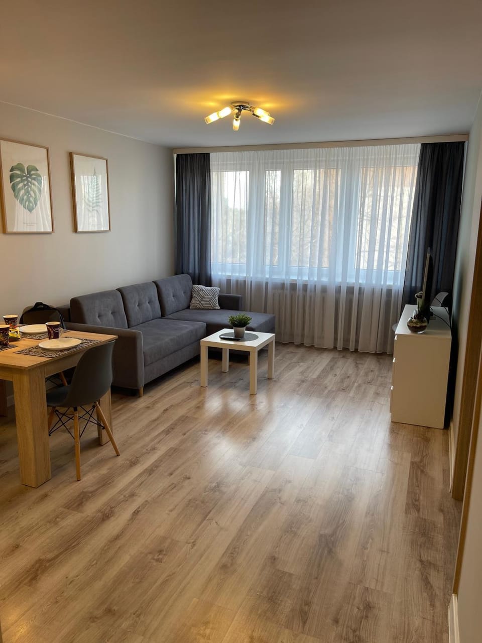 Communal lounge/ TV room, Living room, Seating area