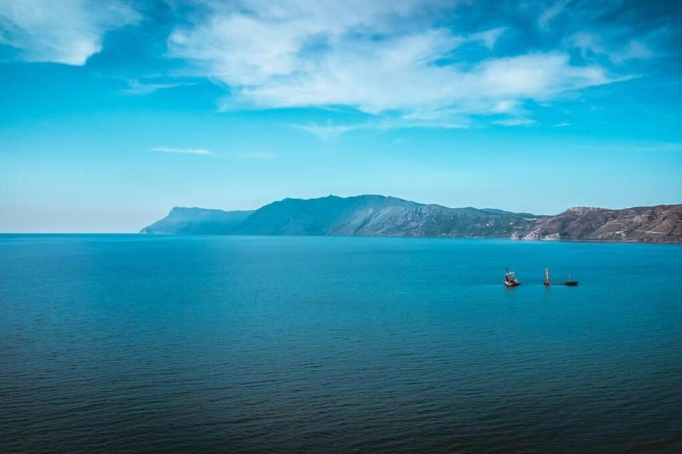 Nearby landmark, Mountain view, Sea view