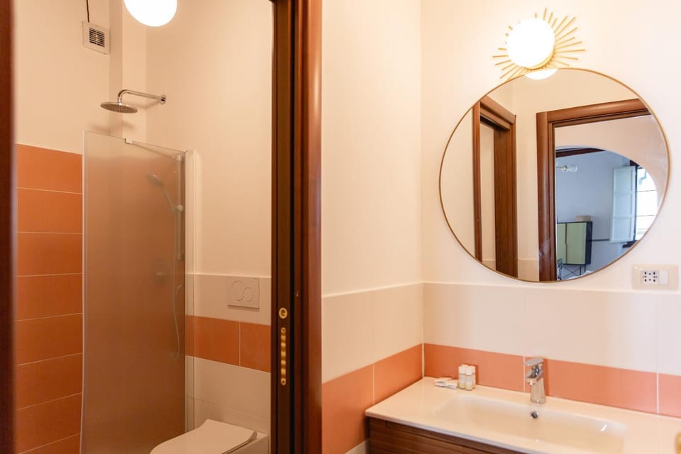 Stunning & Sunny Studio near Piazza Santo Spirito Apartment in Florence