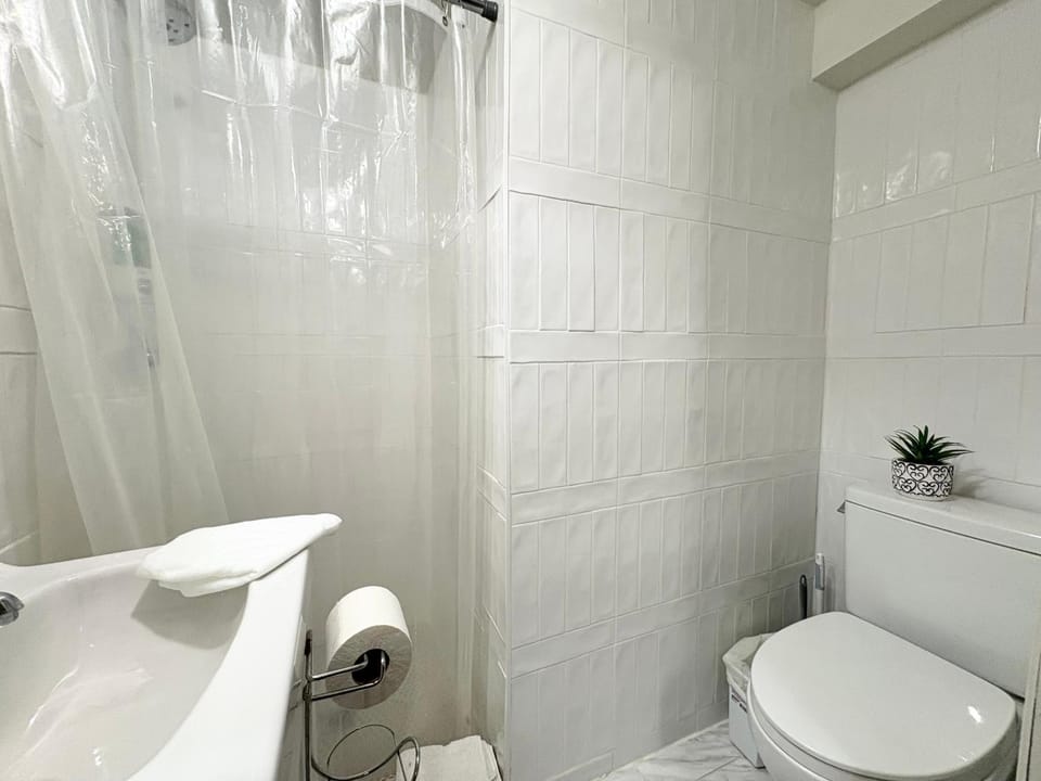 Central Park Plaza Apartment in Upper West Side