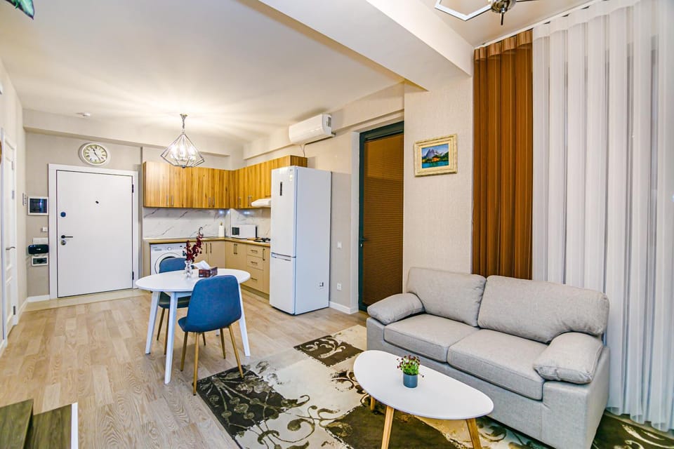 Kitchen or kitchenette, Living room, air conditioner