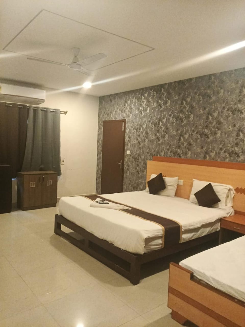 RAAJNEST SERVICE APARTMENTS Vacation rental in Chennai