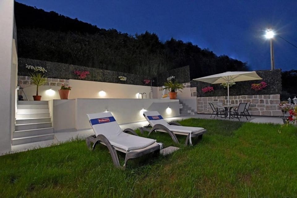 Vila Djordjevic Villa in Kotor Municipality