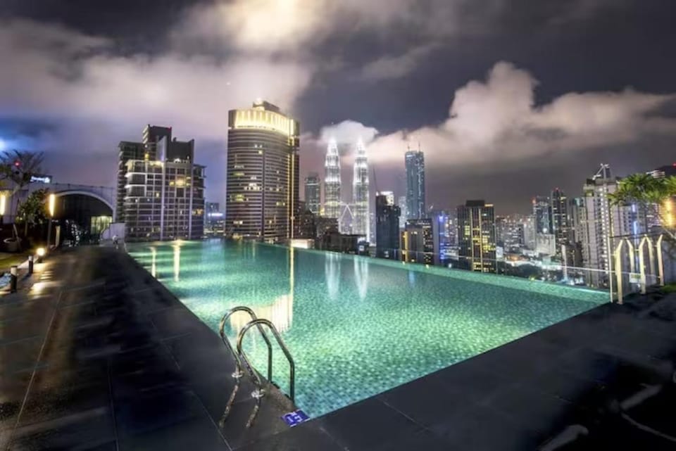 Pool view, Swimming pool, Swimming pool