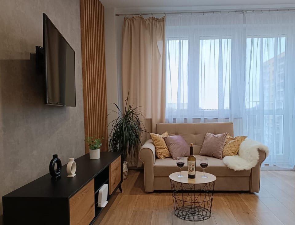 Communal lounge/ TV room, TV and multimedia, Living room, Seating area