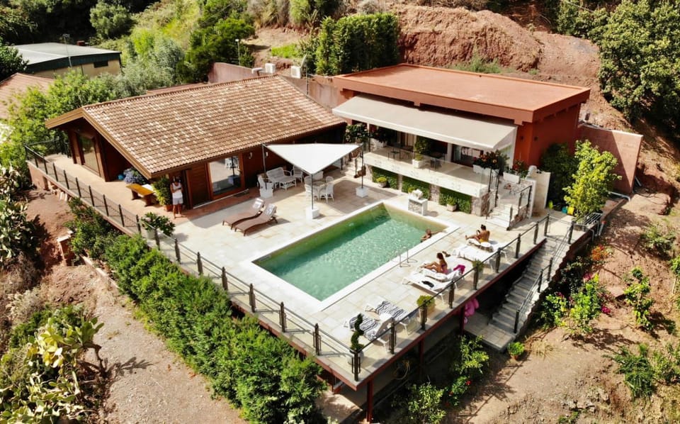 Balcony/Terrace, Swimming pool