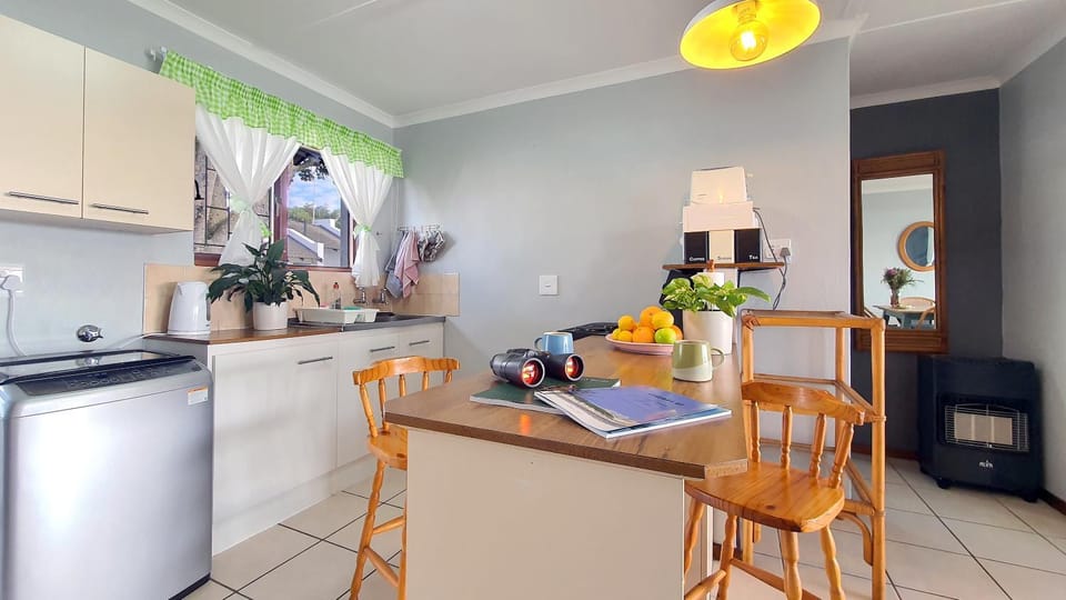 Fishing, View (from property/room), View (from property/room), Kitchen or kitchenette, Seating area, Dining area, Landmark view, Landmark view, Mountain view, River view, River view, minibar, pet friendly, stove, toaster, washing machine, washing machine, washing machine