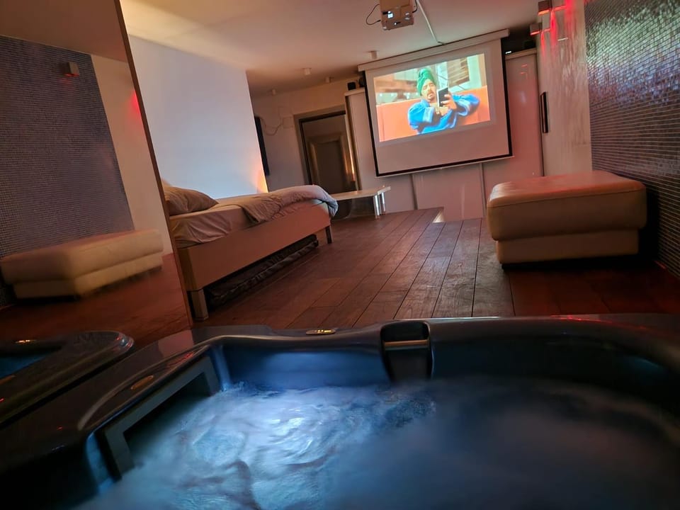 Jacuzzi Vaki Apartment Apartment in Belgrade