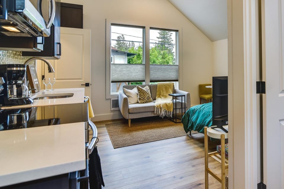 Portland Vacation Rental: 3 Mi to Downtown! Apartment in Portland