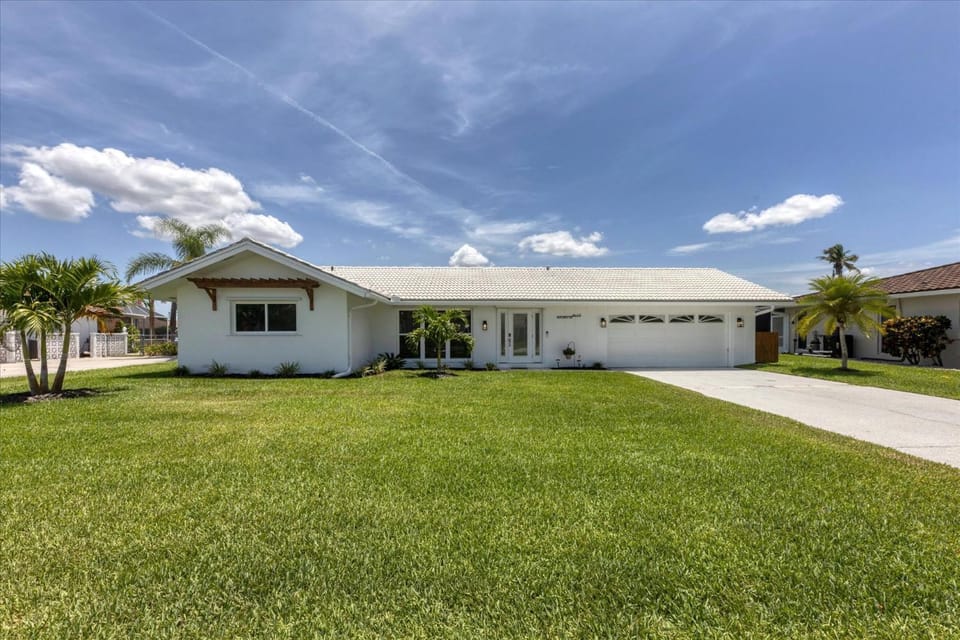 Property building, Garden
