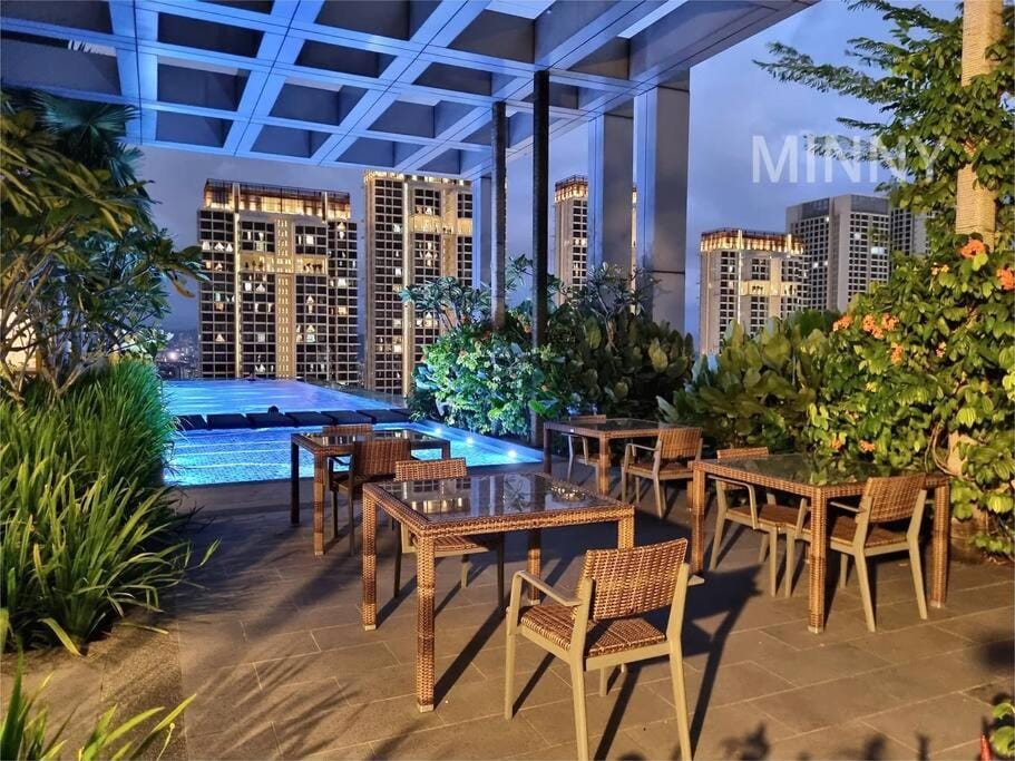 1 Min walk to Pavilion2 I King Size Sky Pool Apartment in Federal Territory of Kuala Lumpur