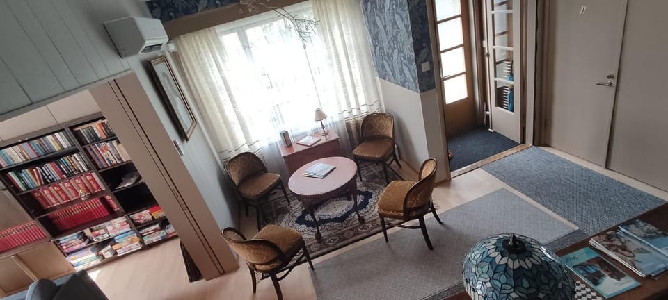 Kortteer vihreä huone Vacation rental in Finland