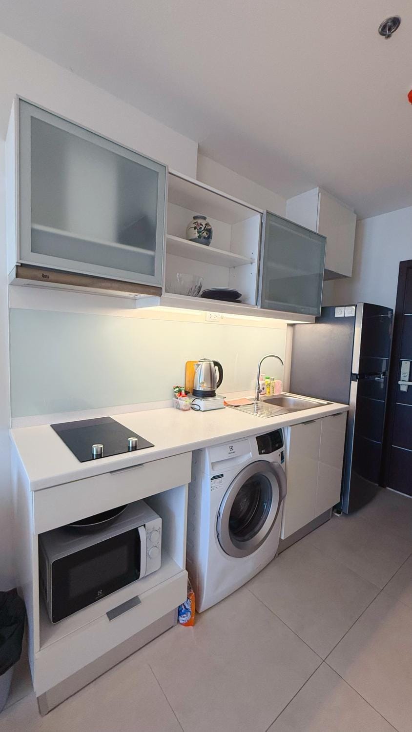 清迈市中心古城高端温馨公寓两卫浴wifi泳池健身房山景城景房 Apartment in Chiang Mai
