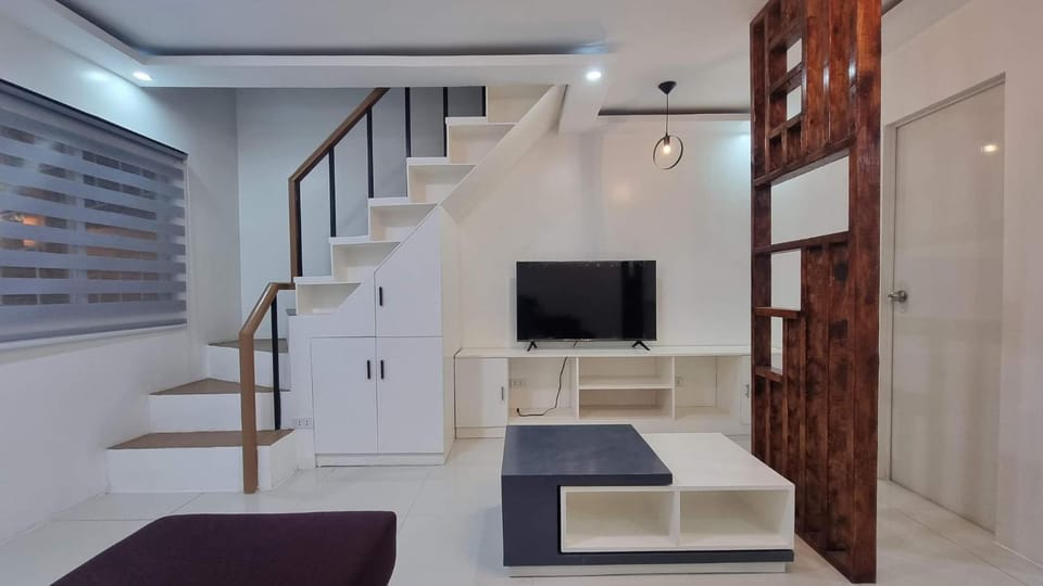 Communal lounge/ TV room, Evening entertainment