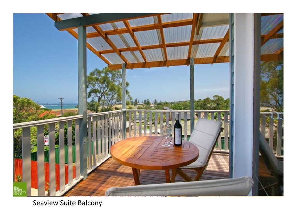 View (from property/room), Balcony/Terrace, Seating area
