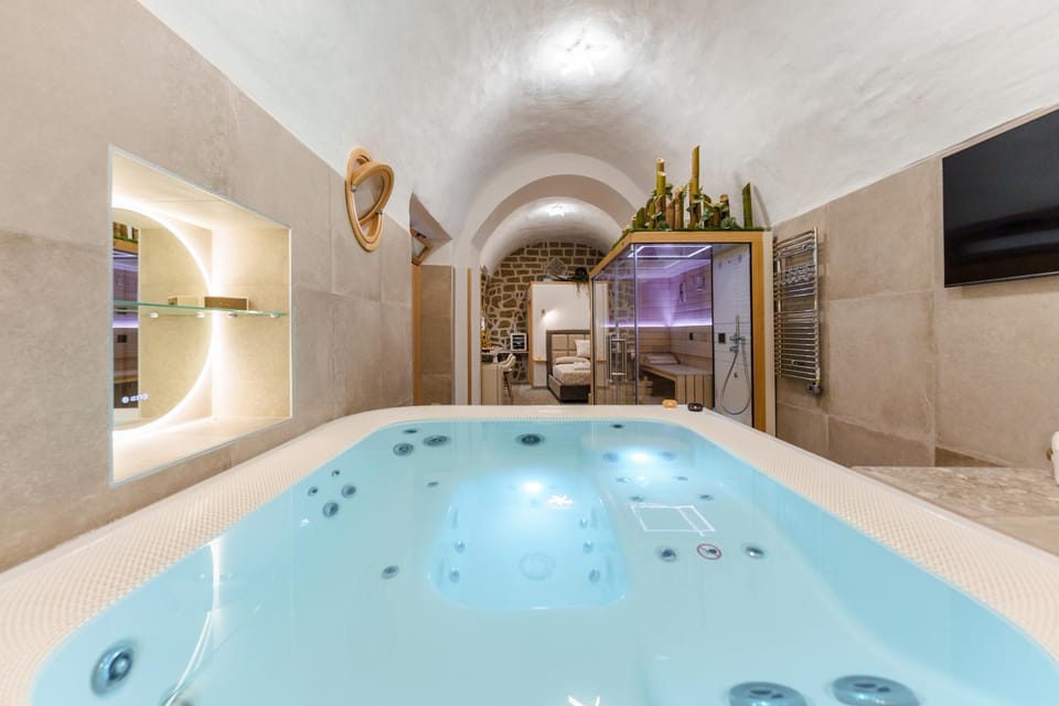 Hot Tub, Hot Tub, TV and multimedia, Spa and wellness centre/facilities, Spa and wellness centre/facilities
