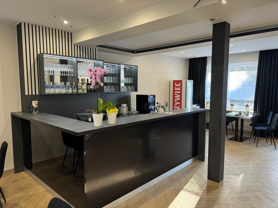 Restaurant/places to eat, Restaurant/places to eat, Karaoke, Skiing, Skiing, Coffee/tea facilities, Balcony/Terrace, Lounge or bar, Cycling, Cycling, Parking