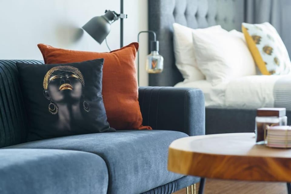 Upscale studio at JLT near metro Apartment in Dubai