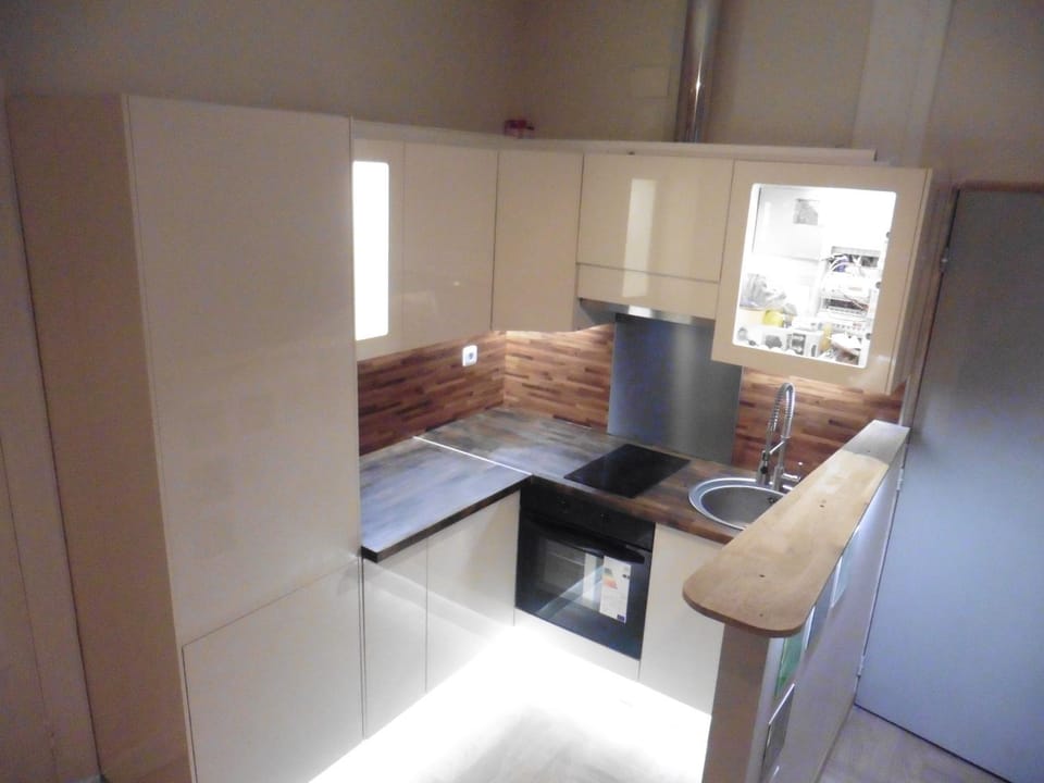 Kitchen or kitchenette