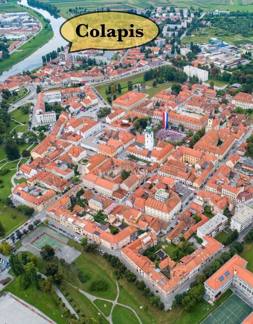 Apartman Colapis- Netflix, self check in, free parking, premium location! Apartment in Slovenia