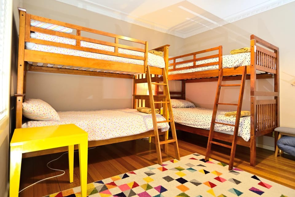 Bed, Bedroom, bunk bed
