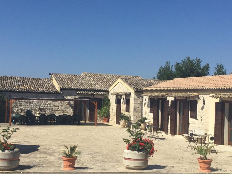 Oasi Di Cava Ispica Farm Stay in Sicily