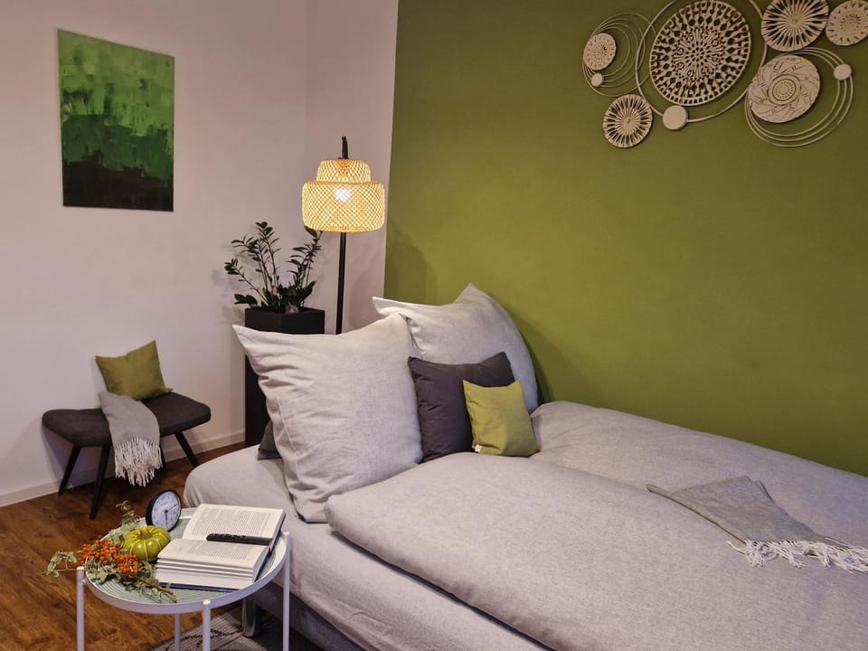 Bed, Living room