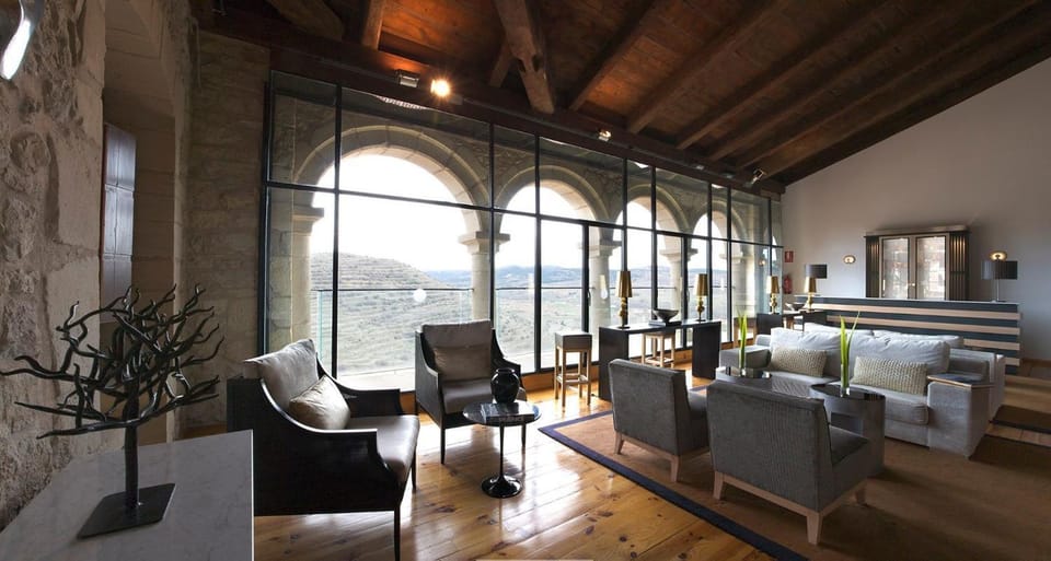 Communal lounge/ TV room, Day, Lobby or reception