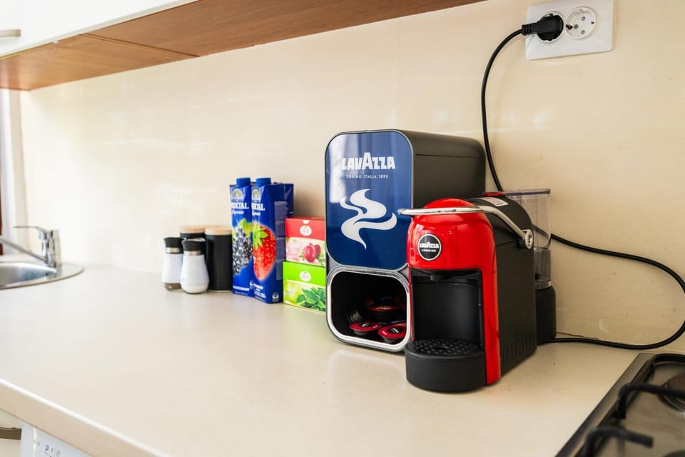 Coffee/tea facilities, Kitchen or kitchenette